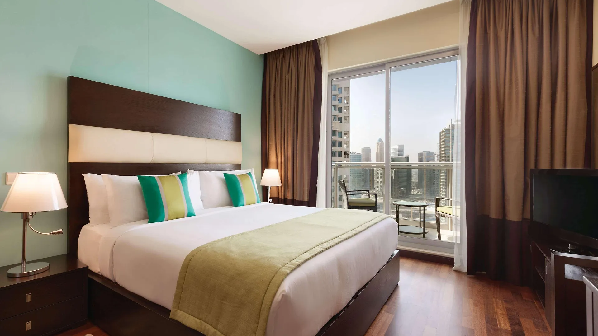 Ramada By Wyndham Downtown Dubai Appart hôtel