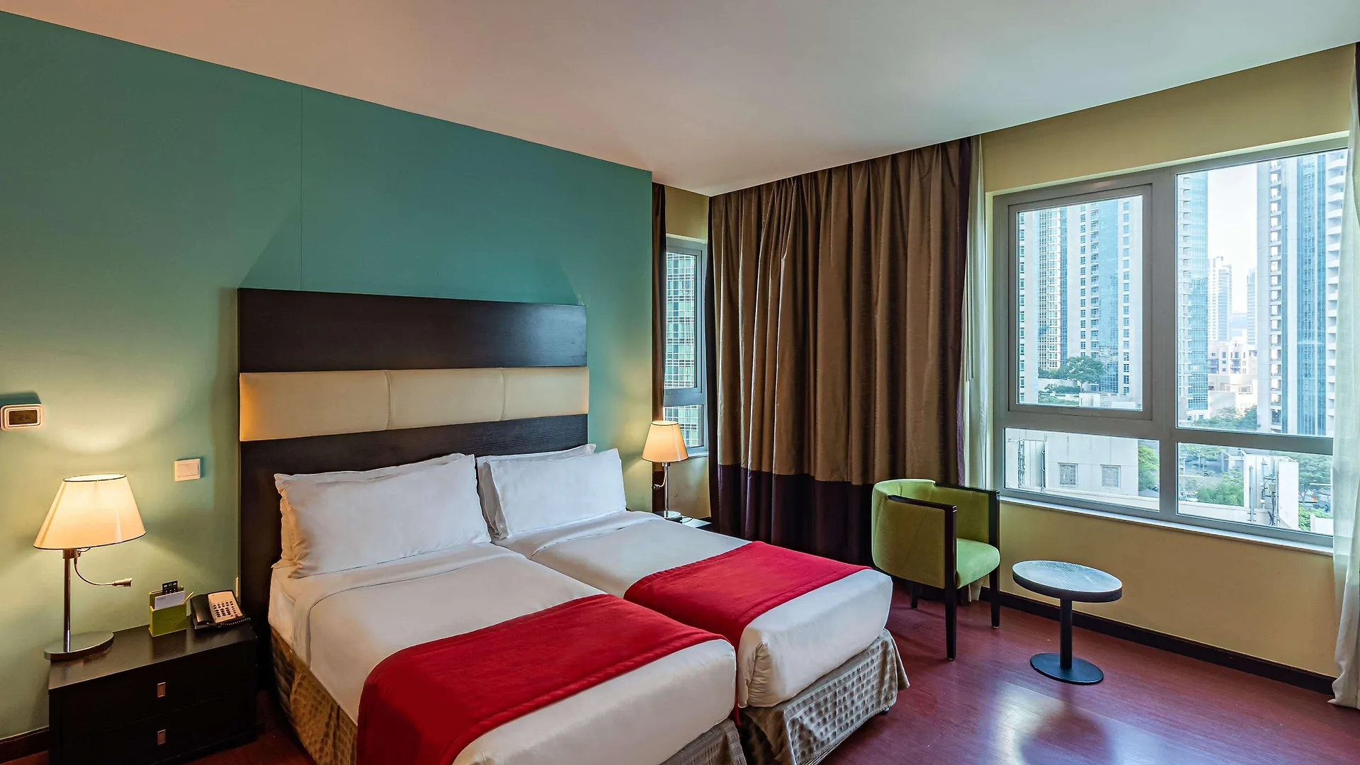 Ramada By Wyndham Downtown Dubai Apart Otel